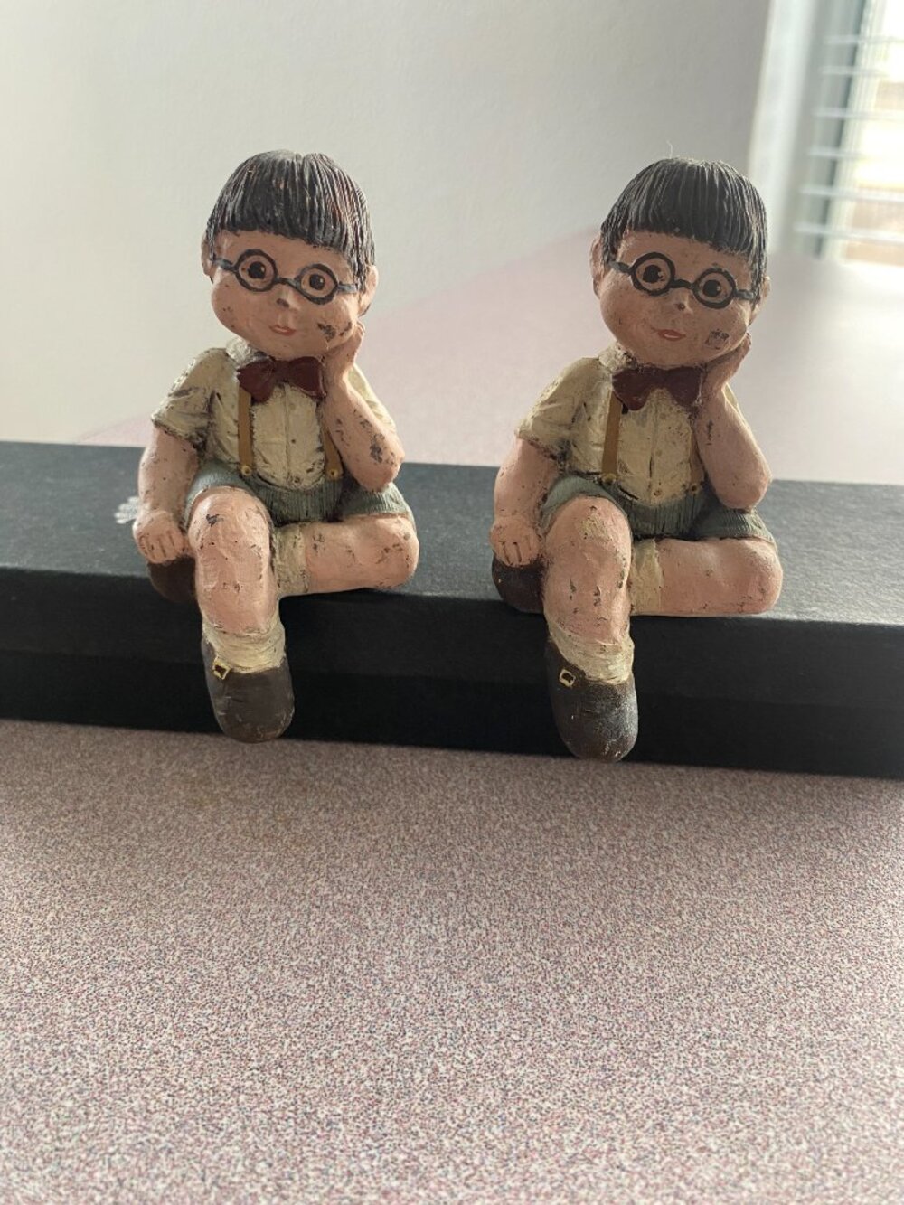 Sarah's Attic 2 Boys with glasses shelf figurines